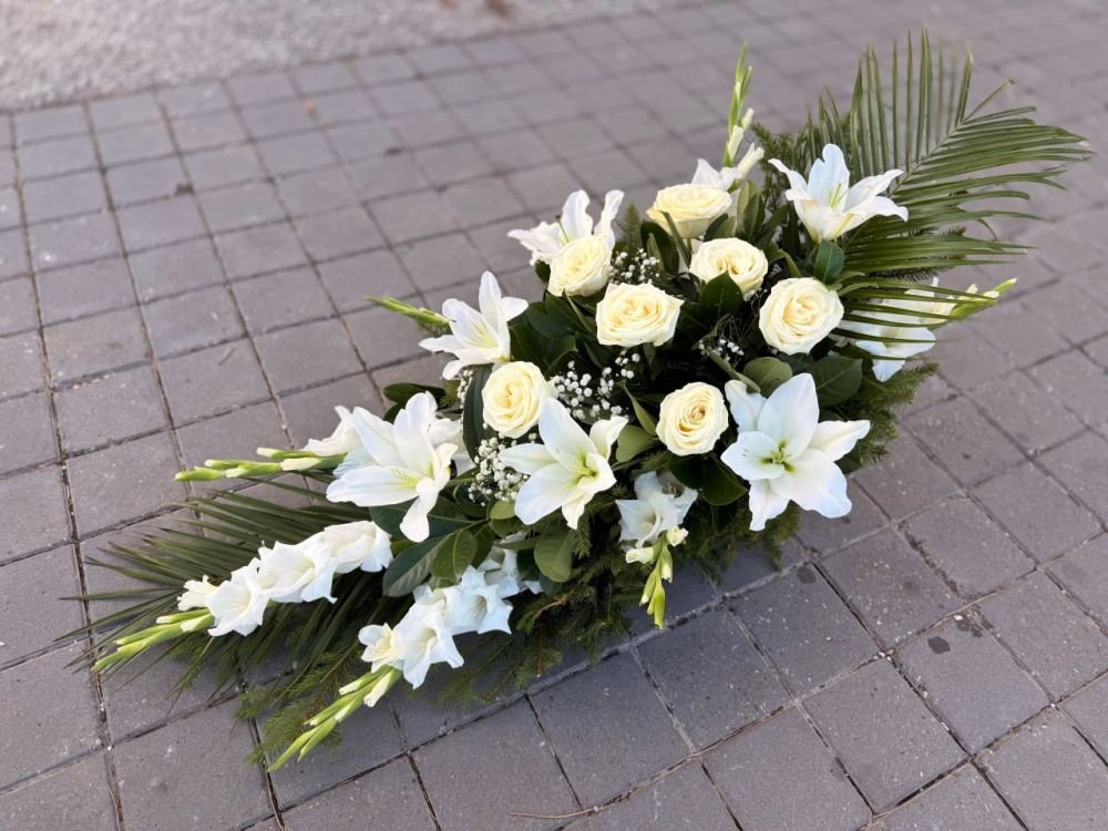 L-OS15 Suza — beli ljiljani i bele ruže