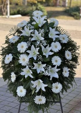 L-V02 Venac — beli ljiljani i gerberi